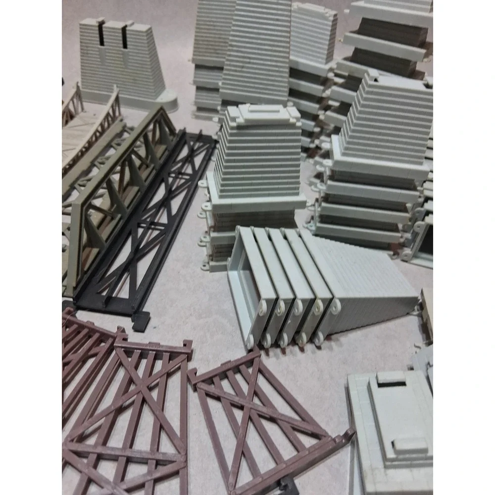 HO Scale Train Bridge Piers Risers Track Supports Too Many Pieces To Count